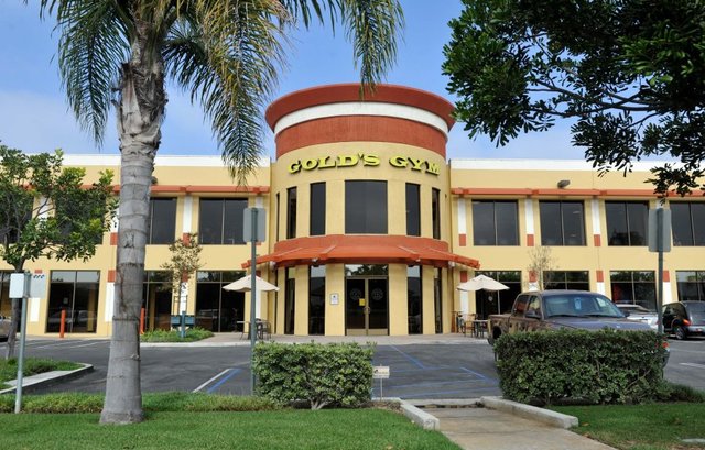 Golds_gym_