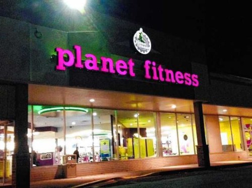 Planet Fitness IPO Prices at $16 a Share